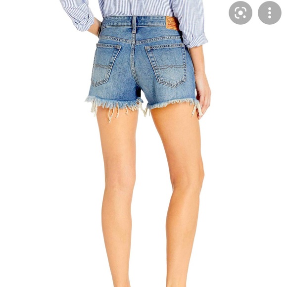 Lucky Brand Pants - LUCKY BRAND Distressed Boyfriend Fray Denim Short